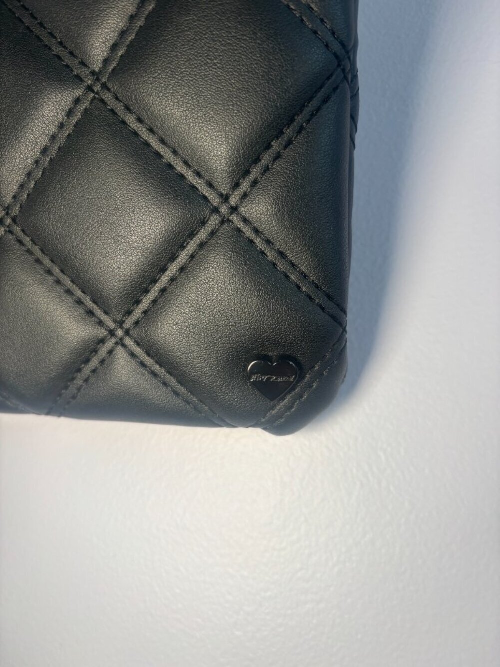 Betsey Johnson Crossbody Bag New - Picture 2 of 5